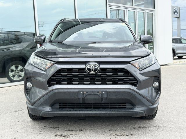 2021 Toyota RAV4 XLE | CLEAN CARFAX | HEATED FRONT SEATS in Cars & Trucks in Winnipeg - Image 2