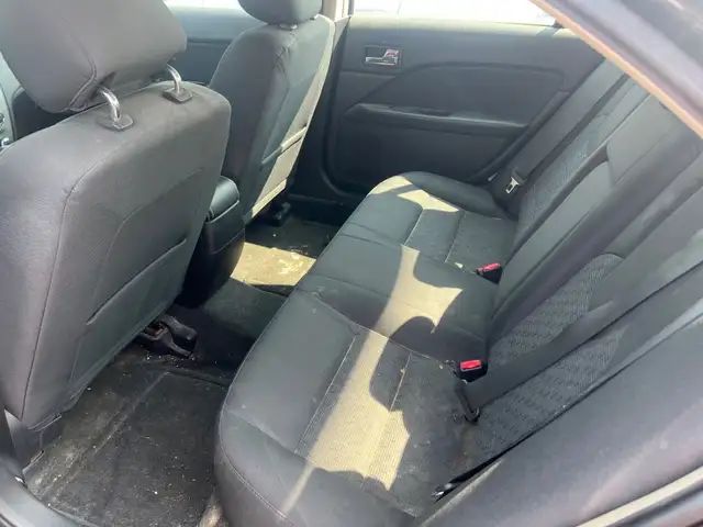 2012 Ford Fusion SE in Cars & Trucks in Oshawa / Durham Region - Image 11
