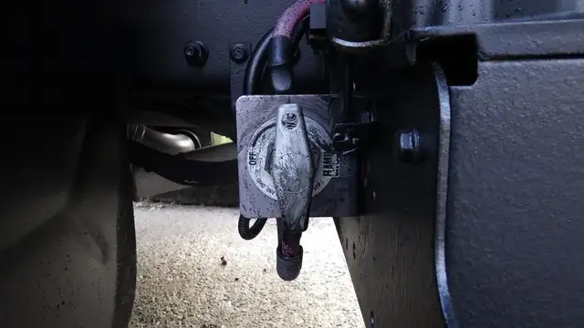 2008 ford F-750 18 Foot Flat Deck Regular Cab 2WD Diesel Dually  in Heavy Trucks in Richmond - Image 23
