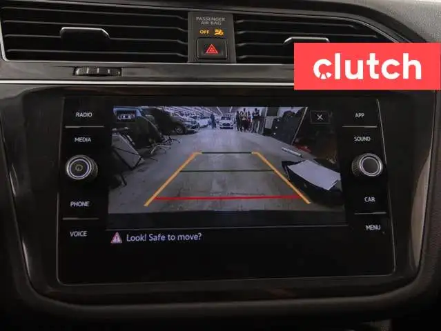 2022 Volkswagen Tiguan Comfortline AWD w/ Apple CarPlay & Androi in Cars & Trucks in City of Toronto - Image 32