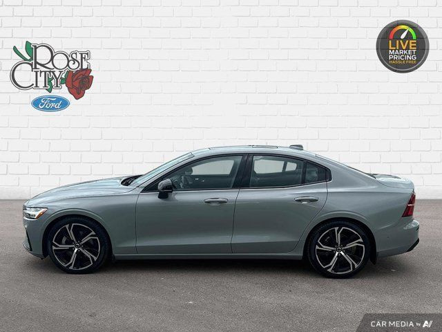 2024 Volvo S60 Ultimate Dark Theme | Heated Seats | Sunroof in Cars & Trucks in Windsor Region - Image 3