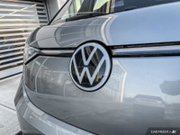 AMVIC-licensed business 2025 Volkswagen ID.Buzz 1st Edition 4Motion - Dimmable Panoramic Roof! Disco... (image 8)