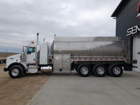 1 Owner!! 2007 Kenworth T800 Tri Drive Tanker Truck LAZER INOX TC407 Stainless 22,000L KMS: 615,008... (image 9)