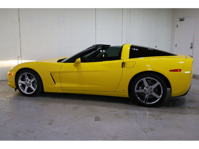 2007 Chevrolet Corvette 6-SPEED MANUAL | 2LT | Z51 PKG in Cars & Trucks in City of Toronto - Image 3