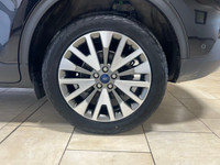 2.5L I-4 Hybrid LED signature lighting and taillamps 19-inch machined-face aluminum wheels Hands-fre... (image 7)