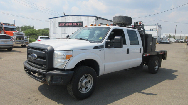 2015 Ford Super Duty F-350 SRW FLAT DECK in Heavy Equipment in Vancouver - Image 2