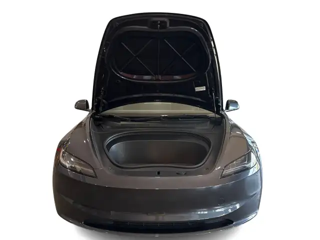Tesla Model 3 2024 in Cars & Trucks in Markham / York Region - Image 15