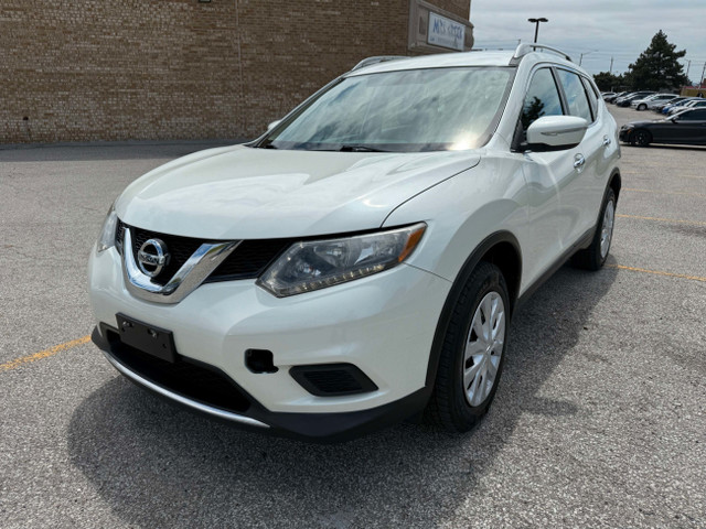 2015 Nissan Rogue AWD 4dr S in Cars & Trucks in City of Toronto - Image 4