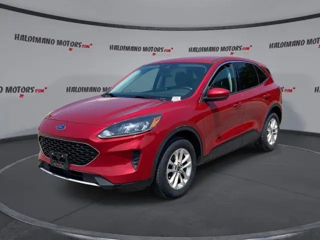 2021 Ford Escape SE in Cars & Trucks in Hamilton - Image 2