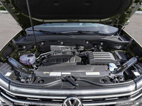 This Volkswagen Atlas boasts a Intercooled Turbo Regular Unleaded I-4 2.0 L/121 engine powering this... (image 6)