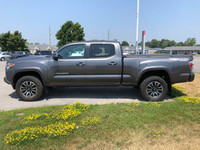 Engine: LIGHT/MEDIUM DUTY L/100Km City: 13.0 L/100Km Hwy: 10.5 Safety Equipment Electronic Stability... (image 8)