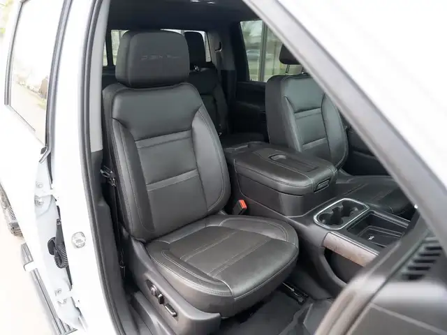 2020 GMC Sierra 3500 Denali in Cars & Trucks in Saskatoon - Image 21