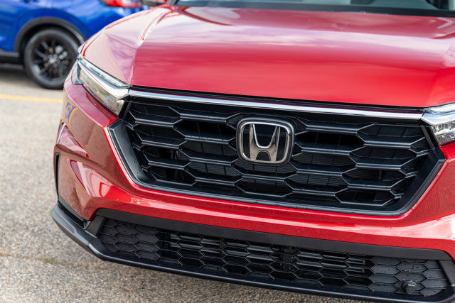 2026 Honda CR-V LX in Cars & Trucks in Edmonton - Image 3