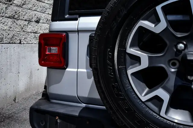 2024 Jeep Wrangler Sahara • REMOTE START • HEATED SEATS/STEERING in Cars & Trucks in Ottawa - Image 30
