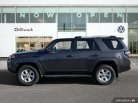 This Toyota 4Runner boasts a Regular Unleaded V-6 4.0 L/241 engine powering this Automatic transmiss... (image 1)