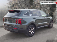 Engine: Gas 4cyl 2.5L L/100Km City: 10.1 L/100Km Hwy: 9.2 Safety Equipment ABS And Driveline Tractio... (image 4)