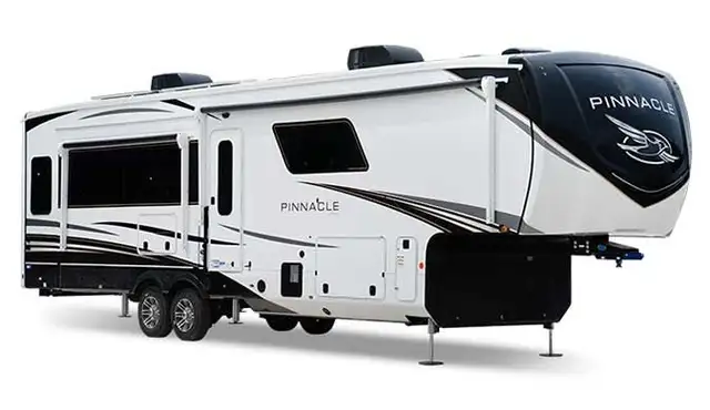 2025 JAYCO Pinnacle 38SSWS in RVs & Motorhomes in Thetford Mines - Image 3