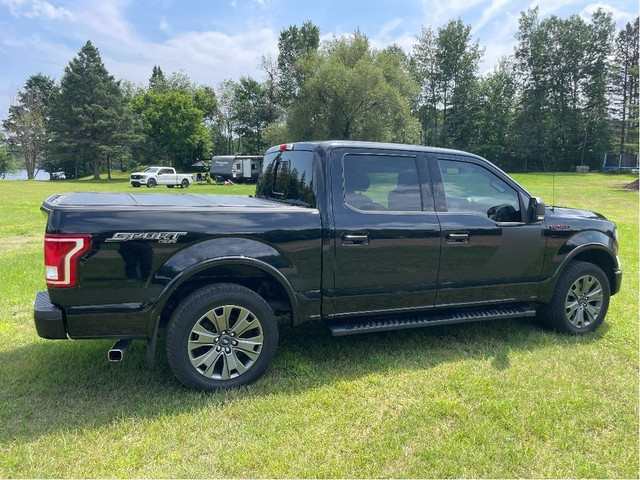  2017 Ford F-150 XLT sport toit panoramique in Cars & Trucks in Lanaudière - Image 2