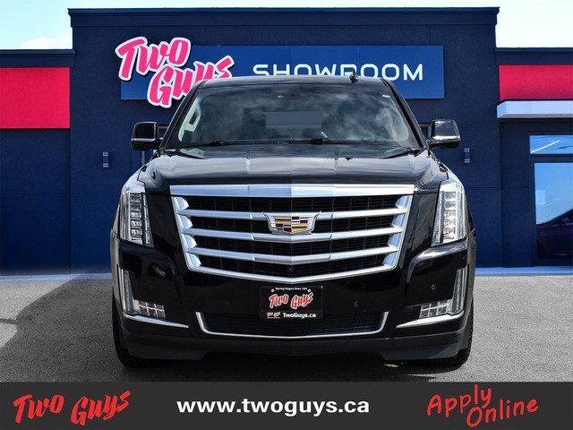 2016 Cadillac Escalade ESV Luxury 6.2L 4WD | 7 Pass | DVD | Nav  in Cars & Trucks in St. Catharines - Image 3