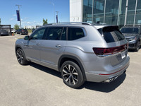 2024 Volkswagen Atlas Execline Silver **LEATHER**, **APPLE CAR PLAY**, **SUNROOF**, 3rd row seats: s... (image 5)