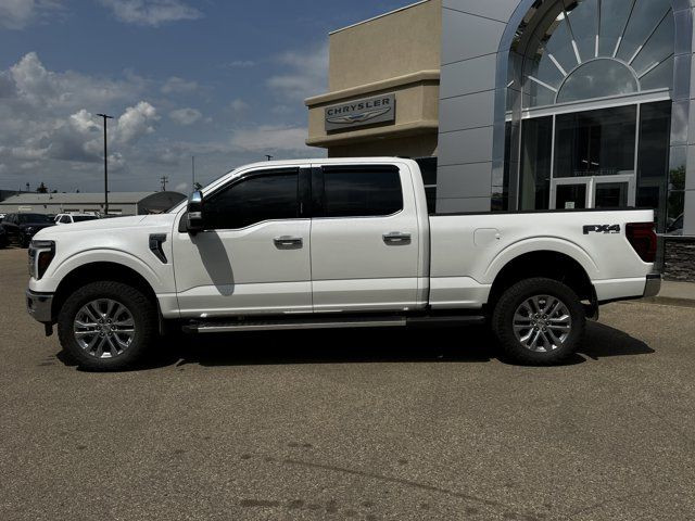 2024 Ford F-150 Lariat SuperCrew Crew Cab 4WD | Low KMs | V6 in Cars & Trucks in Edmonton - Image 3
