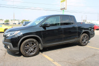 CLEAN CARFAX ACCIDENT FREE WELL MAINTAINED SAFETY INCLUDED LOCAL ONTARIO VECHILE The 2019 Honda Ridg... (image 2)