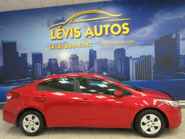 KIA FORTE 2018 LX AUTOMATIQUE AIR-CLIMATISÉ SEULEMENT 128100 KM in Cars & Trucks in Lévis
