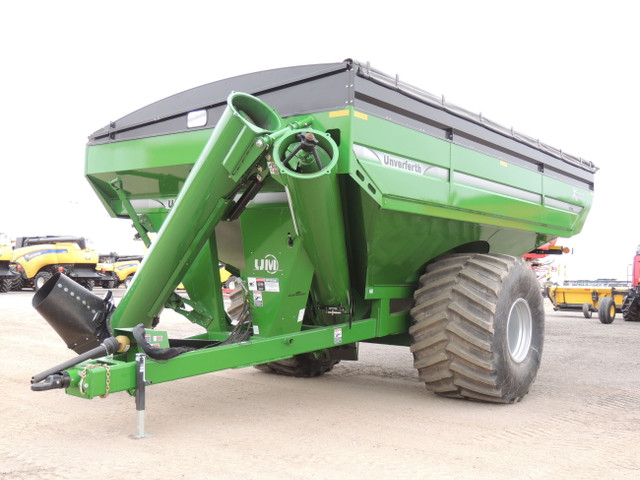 2024 Unverferth 1319 Grain Cart   in Farming Equipment in Regina - Image 2