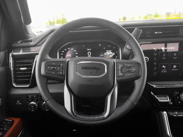 2025 GMC Sierra 3500HD Denali Ultimate dans Autos et camions dans Comté de Strathcona - Image 21