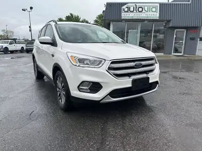 2018 Ford Escape NIV: 1FMCU9HD2JUC64596 État d'usage: EXCELLENT Prix: 13485$ Odomètre: 158600 KM Mot...