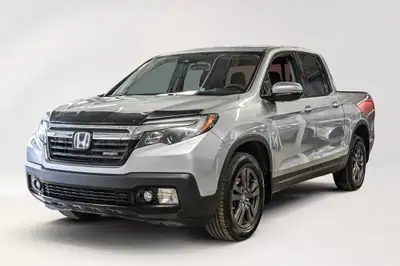 Ce modèle vient équipé avec les éléments suivants; AWD * Climatisation * Mags * Intérieur Sport * Lé...