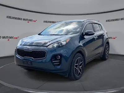 This Kia Sportage has a powerful Regular Unleaded I-4 2.4 L/144 engine powering this Automatic trans...