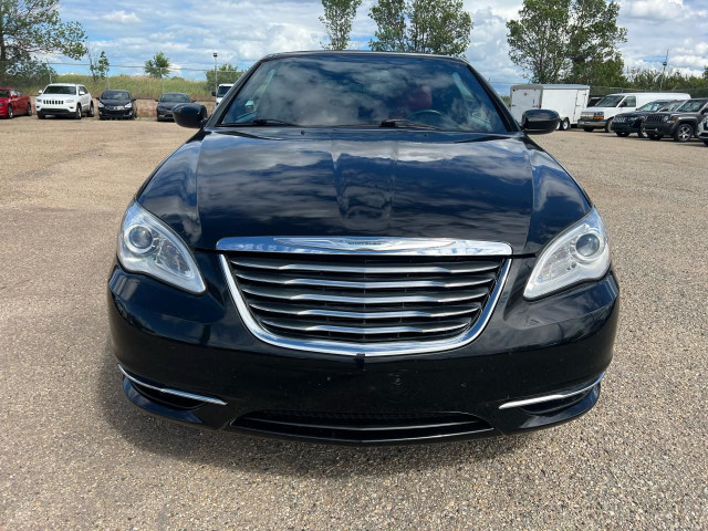 2013 Chrysler 200 Touring Convertible Leather Heated Seats in Cars & Trucks in Edmonton - Image 3