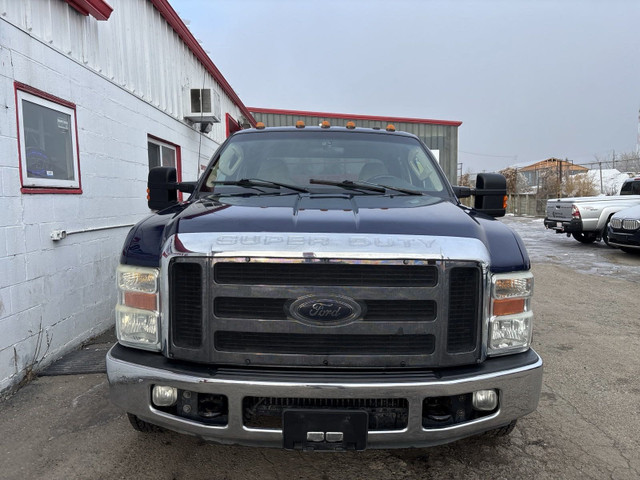 2010 Ford Super Duty F-350 DRW XLT | CREW CAB | 8 FOOT BOX | DIE in Cars & Trucks in Calgary - Image 3