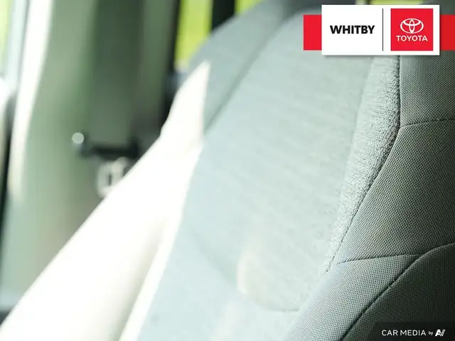 2021 Toyota Sienna LE Hybrid AWD 2.5L / 8-Passenger / Parking Ca in Cars & Trucks in Oshawa / Durham Region - Image 29