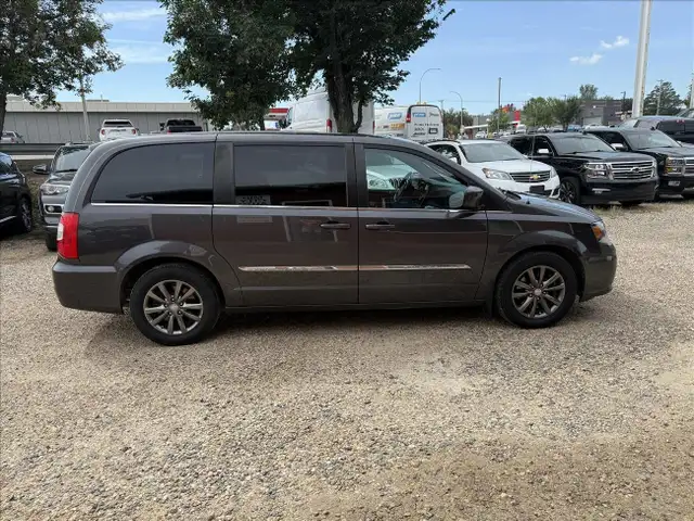 2015 Chrysler Town & Country S63815786312961122