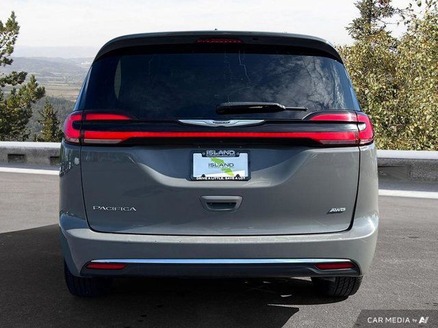 2022 Chrysler Pacifica Touring L | 7 Passenger | Power Doors in Cars & Trucks in Cowichan Valley / Duncan - Image 4