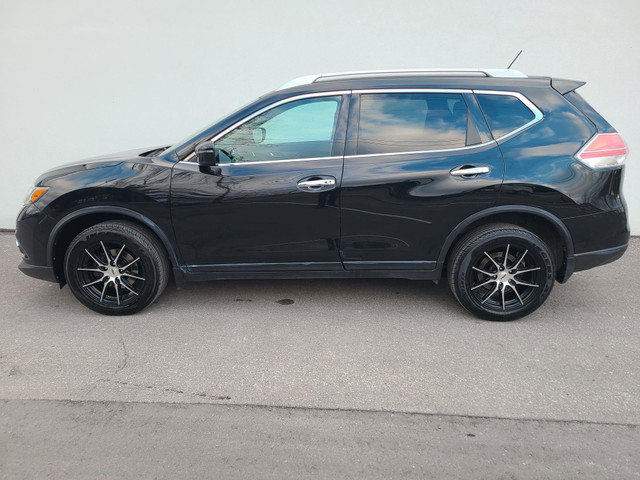 2016 Nissan Rogue SV AWD-HEATED SEATS-CAMERA-ALLOYS-NEW BRAKES** in Cars & Trucks in City of Toronto - Image 2