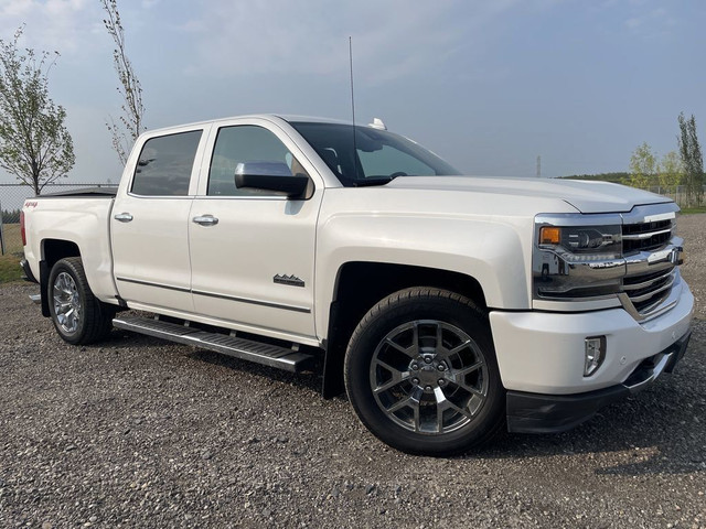 2018 Chevrolet Silverado 1500 High Country in Cars & Trucks in Calgary