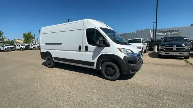 2025 Ram ProMaster Cargo Van SLT | Backup Camera | Remote Start in Cars & Trucks in Edmonton - Image 3