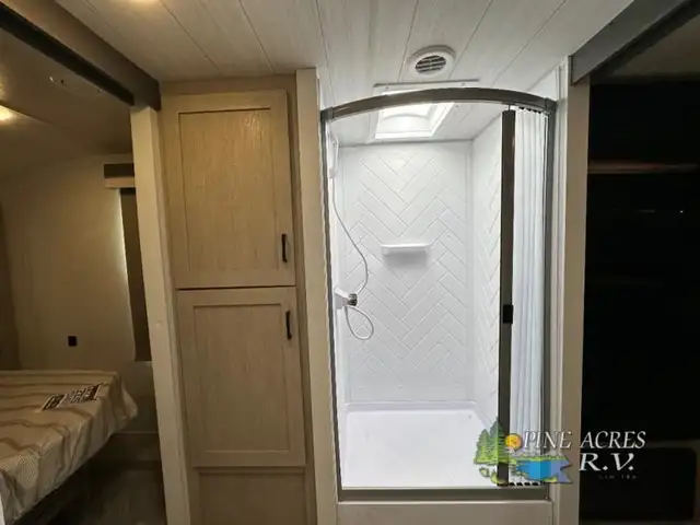 2023 Forest River RV Wildwood X-Lite 24RLXLX in Travel Trailers & Campers in Truro - Image 9