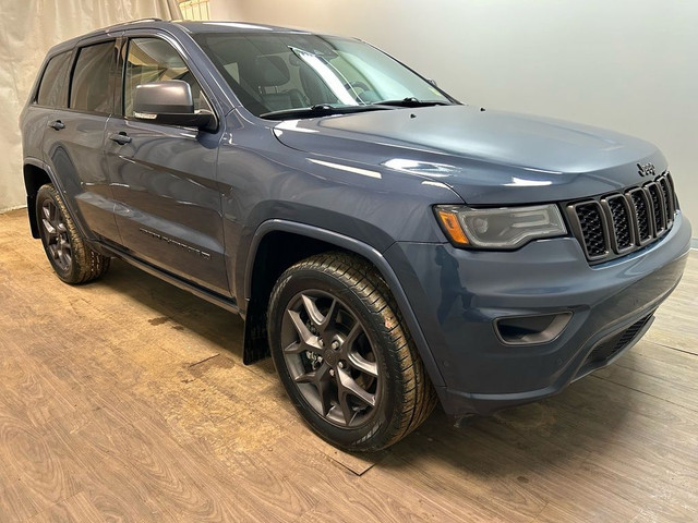  2021 Jeep Grand Cherokee HEATED + COOLED LEATHER | SUNROOF | TR in Cars & Trucks in Moose Jaw