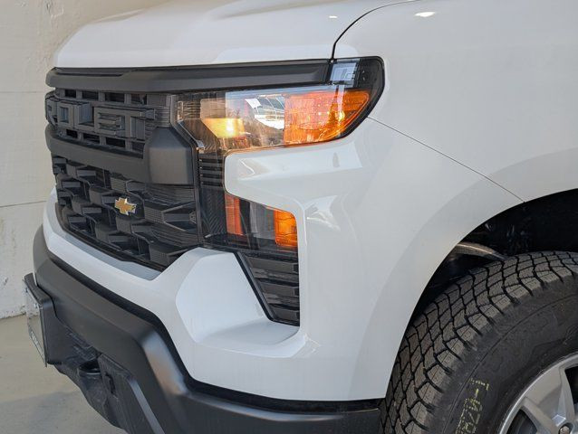 2025 Chevrolet Silverado 1500 Work Truck- Trailering Pkg in Cars & Trucks in Barrie - Image 2