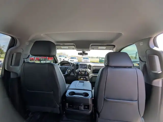 2019 Chevrolet Silverado 1500 LT Trail Boss in Cars & Trucks in London - Image 22