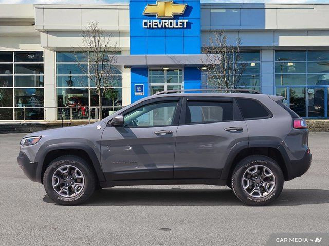 2019 Jeep Cherokee Trailhawk in Cars & Trucks in Oshawa / Durham Region - Image 2