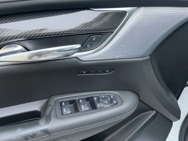 2025 Cadillac XT6 AWD Sport in Cars & Trucks in Edmonton - Image 13