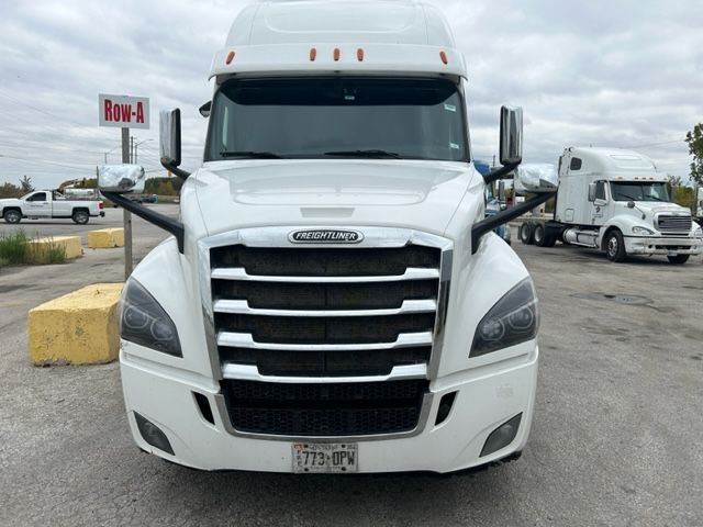 2018 Freightliner Cascadia For Sale in Heavy Trucks in Windsor Region - Image 3