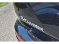 Pre-Owned . Visit us today at Hyundai Pembroke and check out this 2022 Mitsubishi Outlander ES, Stoc... (image 6)