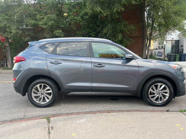 2016 Hyundai Tucson AWD 2.0L Premium in Cars & Trucks in City of Toronto - Image 4