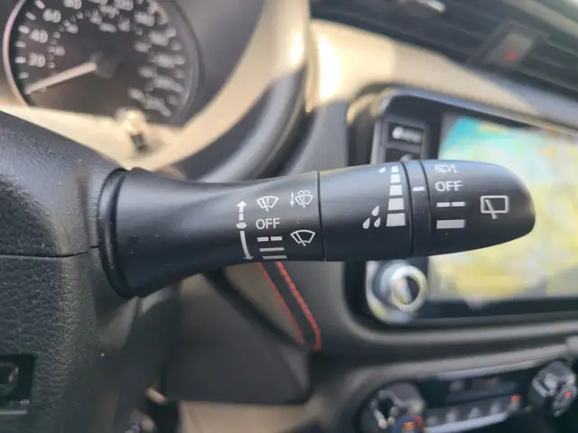 2021 Nissan Kicks | BLIND SPOT MONITORING | CERTIFIED |  in Cars & Trucks in City of Toronto - Image 29